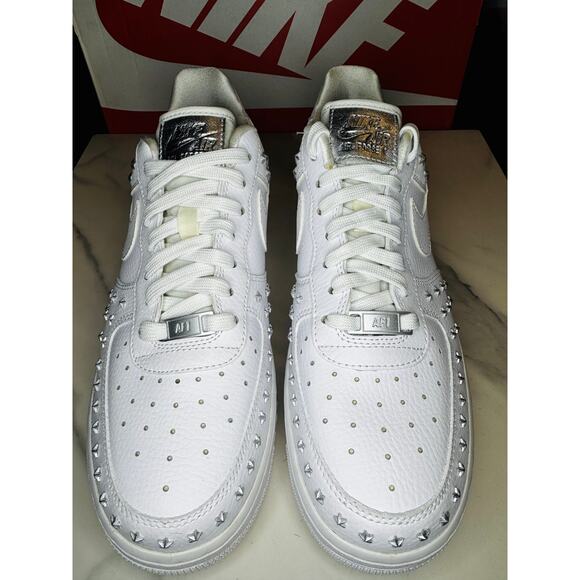 Nike Air Force 1 Star Studded Size 8W (very rare) - Picture 1 of 6